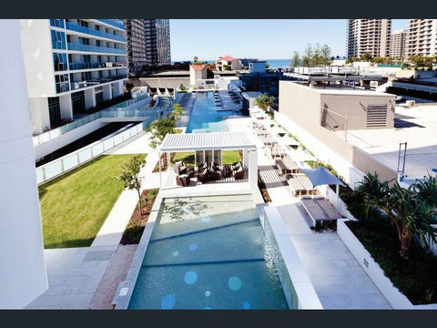 H Star Residences-- Paradise Stayz - Accommodation Port Hedland 4