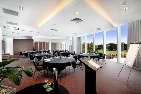 RACV Royal Pines Resort Gold Coast - Accommodation Port Hedland 39