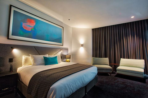 Eatons Hill Hotel - Accommodation Port Hedland 12