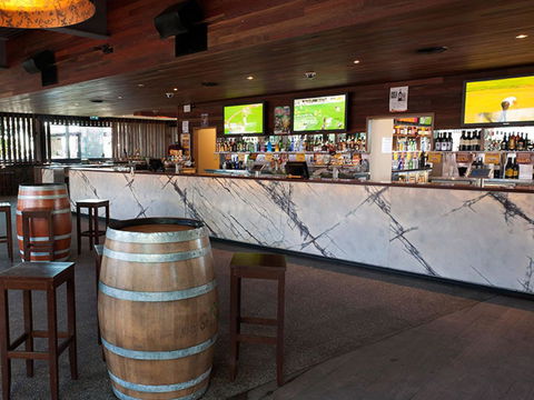 Eatons Hill Hotel - Accommodation Port Hedland 38