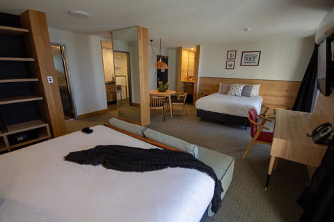 The Island Gold Coast - Accommodation Port Hedland 10
