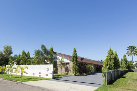 Marcol Place Holiday Apartments - Accommodation Port Hedland 0