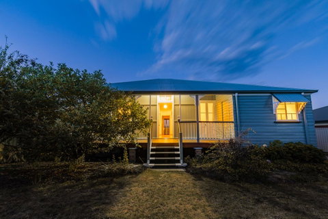Apple Blossom Cottages - Accommodation Port Hedland 0