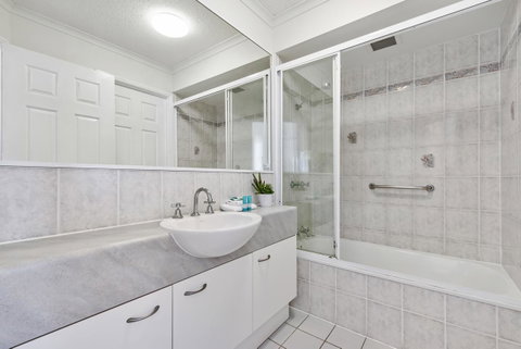 Dockside Apartments Mooloolaba - Accommodation Port Hedland 9