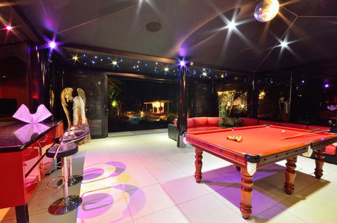 Misty Mountains Rainforest Retreat - Accommodation Port Hedland 6