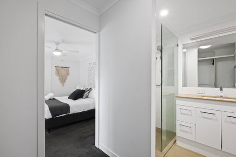Narrowneck Court Holiday Apartments - Accommodation Port Hedland 14