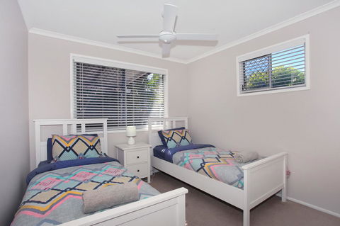 6 Botany Court Marcoola Beach - Pet Friendly 500 Bond - Accommodation Port Hedland 2