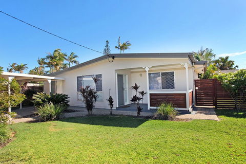 6 Botany Court Marcoola Beach - Pet Friendly 500 Bond - Accommodation Port Hedland 1