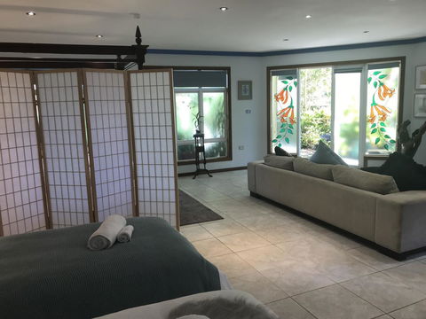 Taj On Byrnes - Private Luxury Apartment Mareeba - Accommodation Port Hedland 9