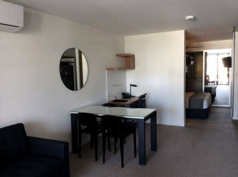 Morgan Suites - Accommodation Port Hedland 8