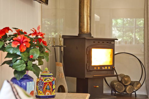 Curtis Falls Cottage - Accommodation Port Hedland 10