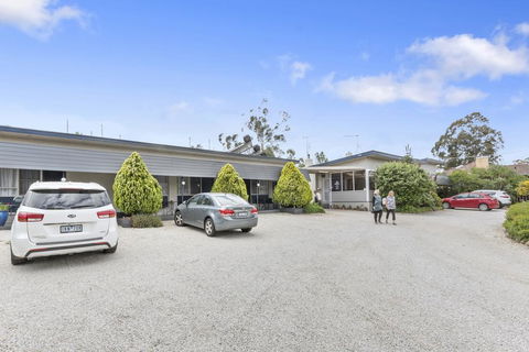 Wattle Grove Motel Maryborough - Accommodation Port Hedland 2
