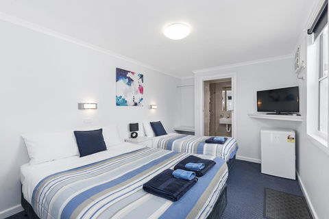 Wattle Grove Motel Maryborough - Accommodation Port Hedland 1