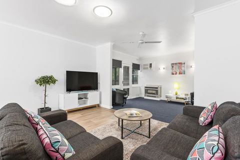Wattle Grove Villa - Accommodation Port Hedland 3