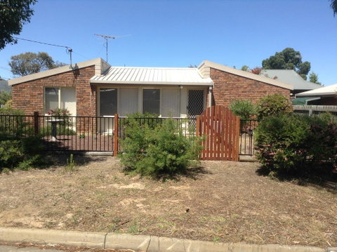 Wattle Hill Cottage - Accommodation Port Hedland 0