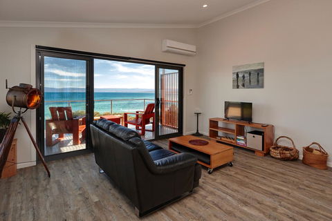Whale Watcher 1 - Accommodation Port Hedland 3