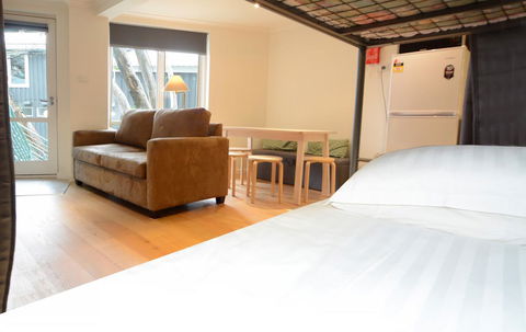 Whistler 8 Glacier - Accommodation Port Hedland 1