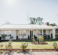 White on Wright Clare - Accommodation Port Hedland