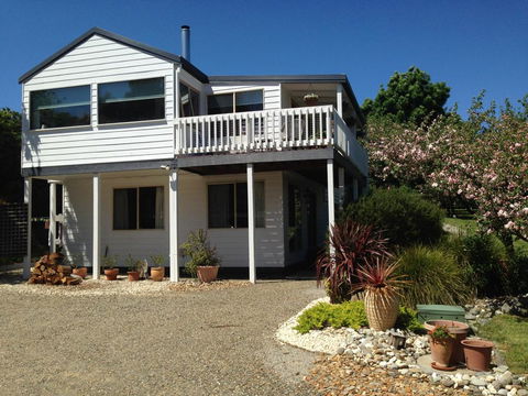 Yarra Glen Bed & Breakfast - Accommodation Port Hedland 0