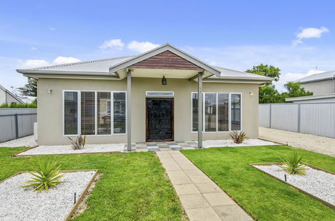 Zaahira House - Accommodation Port Hedland 0