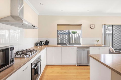 3b2b Bentley Home - Accommodation Port Hedland 2