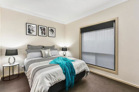 Accommodation On Lansell 1 Being Unit 1 Of 6 Lansell Street - Accommodation Port Hedland 4
