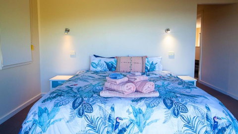 Adelong Secluded Beach House Linen Provided Bermagui - Accommodation Port Hedland 2