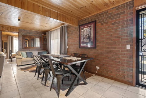 Affordable GEM In The Heart Of Inverloch - Accommodation Port Hedland 3