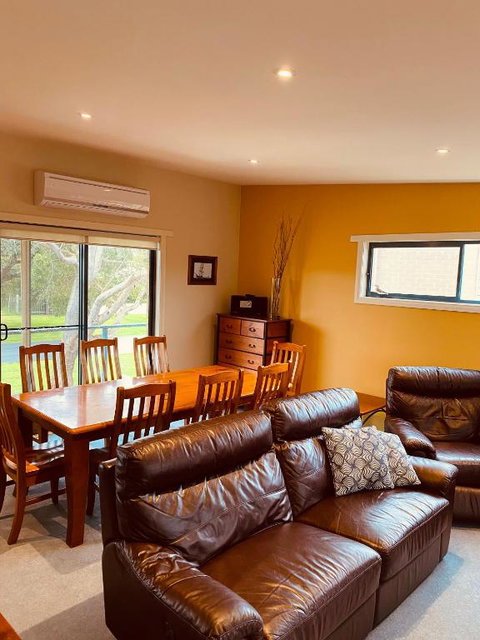 Apollo Bay Hideaway 5 Minute Walk To The Beach - Accommodation Port Hedland 2
