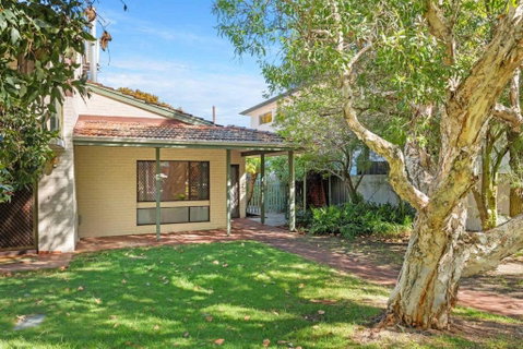 Applecross Village Gem 2BR - Accommodation Port Hedland 0