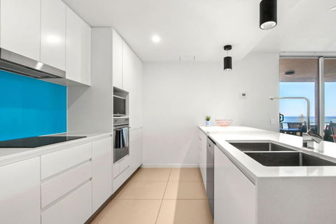 Aquaview Unit 304 Kings Beach - Accommodation Port Hedland 3