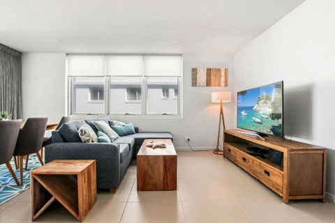 Aquaview Unit 304 Kings Beach - Accommodation Port Hedland 4
