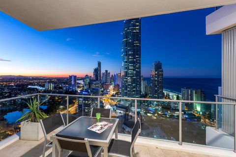 Artique Surfers Paradise - Official - Accommodation Port Hedland 4