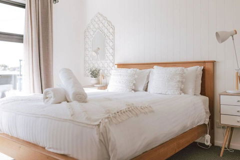 B E A C H H O U S E X I V - Accommodation Port Hedland 4