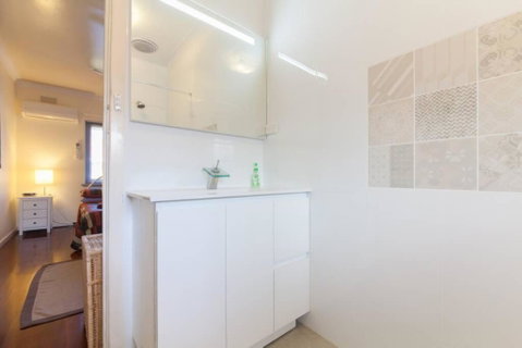 B7 Crawley Apartment 1 BRM & Sleepout Near UWA - Accommodation Port Hedland 0