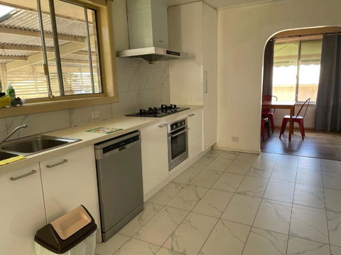 B Convenient And Livable Place For Daily Life - Accommodation Port Hedland 4