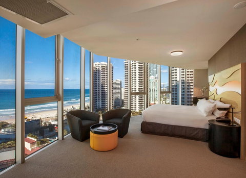 Hilton Surfers Paradise Hotel & Residences - Accommodation Port Hedland 9
