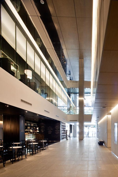 Hilton Surfers Paradise Hotel & Residences - Accommodation Port Hedland 24