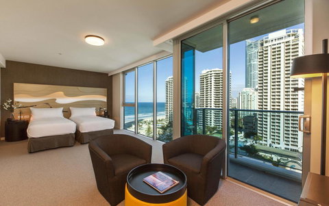 Hilton Surfers Paradise Hotel & Residences - Accommodation Port Hedland 13