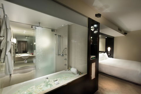 Hilton Cairns - Accommodation Port Hedland 19