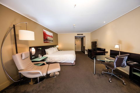 Hilton Cairns - Accommodation Port Hedland 31