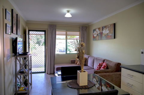 Ficifolia Lodge - Accommodation Port Hedland 3