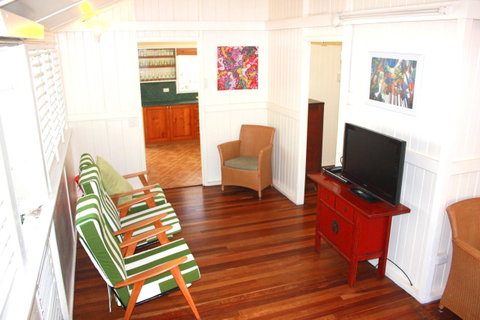 Daggoombah Holiday Home Magnetic Island - Accommodation Port Hedland 7