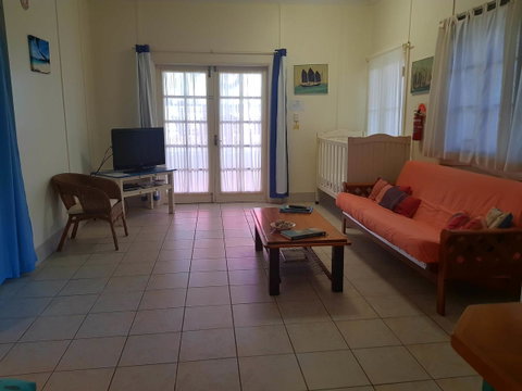 Arcadia Beach Guest House And Car Hire - Accommodation Port Hedland 30