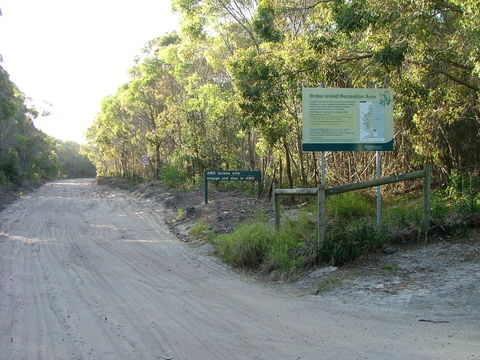 LISTEN TO THE SURF From Rickman Pde, Woorim - Accommodation Port Hedland 3