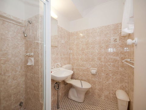 'Beachside' Shoal Bay, Unit 6 - Accommodation Port Hedland 1