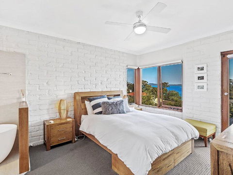 'Nunkeri', 5 Kerrie Close - Stunning House With Fabulous Views, Linen, WIFI & Air Conditioning - Accommodation Port Hedland 1