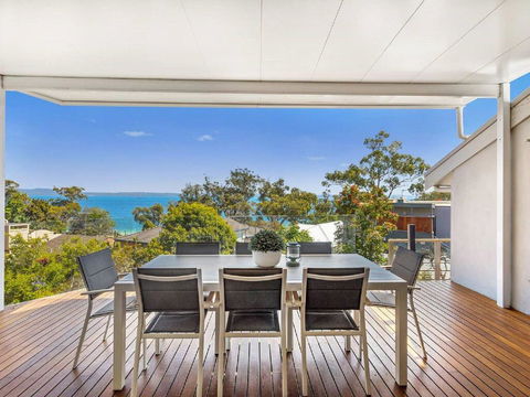 'Nunkeri', 5 Kerrie Close - Stunning House With Fabulous Views, Linen, WIFI & Air Conditioning - Accommodation Port Hedland 0