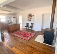 'The Wattles' - True Country Escape Near Wineries - Borenore - Accommodation Port Hedland