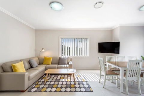 'Tween Bays', Ocean Beach Road, 3/39 - Accommodation Port Hedland 1